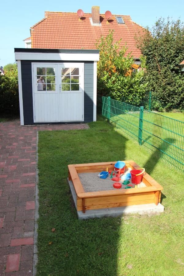 Ferienhaus Seebrise Nessmersiel Exterior photo